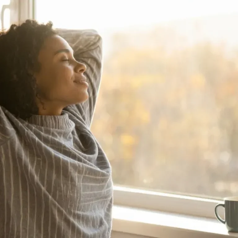 7 Powerful, Positive Benefits of Morning Light Exposure for Better Daily Rhythms on Your GLP‑1 Journey